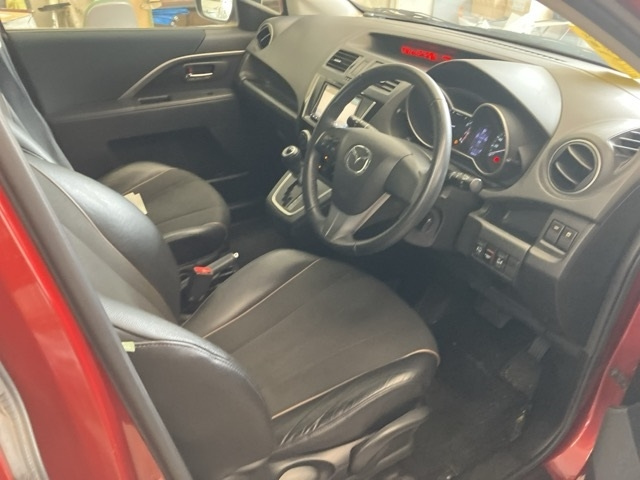 MAZDA PREMACY 2013