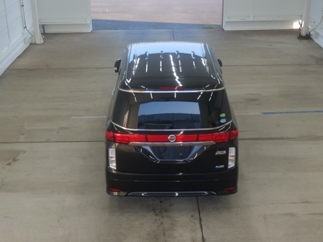 NISSAN ELGRAND 2012
