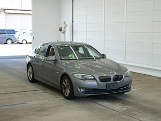 BMW 5 SERIES 2010