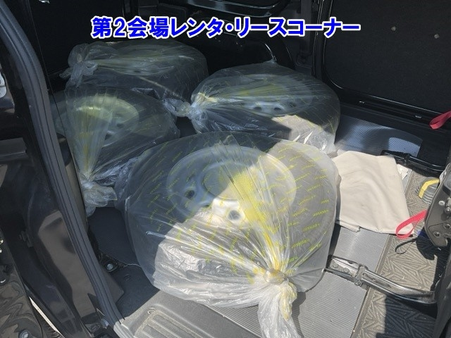 NISSAN NV200 2019