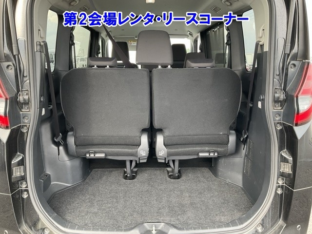 TOYOTA NOAH 2022