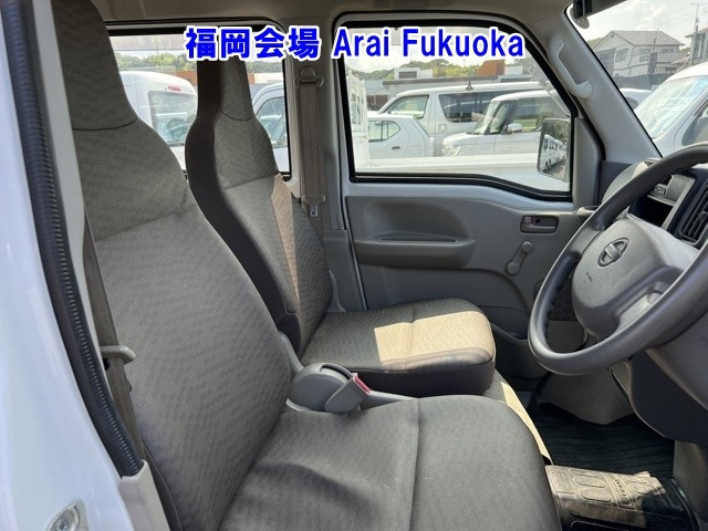 NISSAN CLIPPER VAN 2017