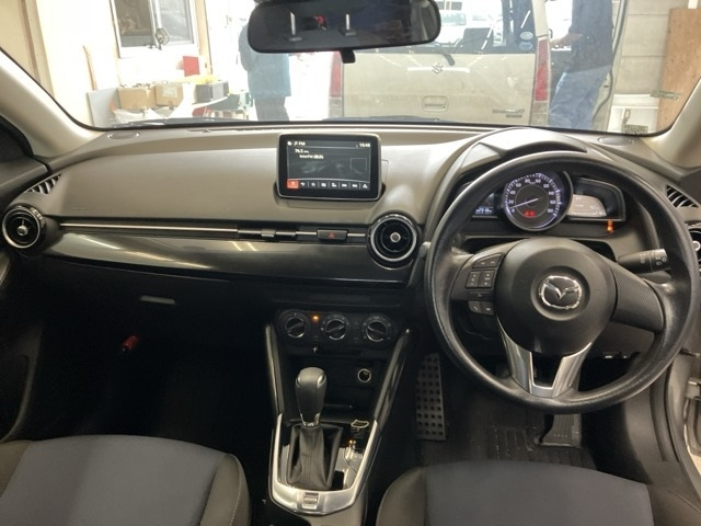 MAZDA DEMIO 2016