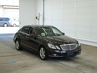 MERCEDES BENZ E CLASS 2009