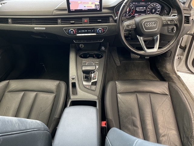 AUDI A4 2016