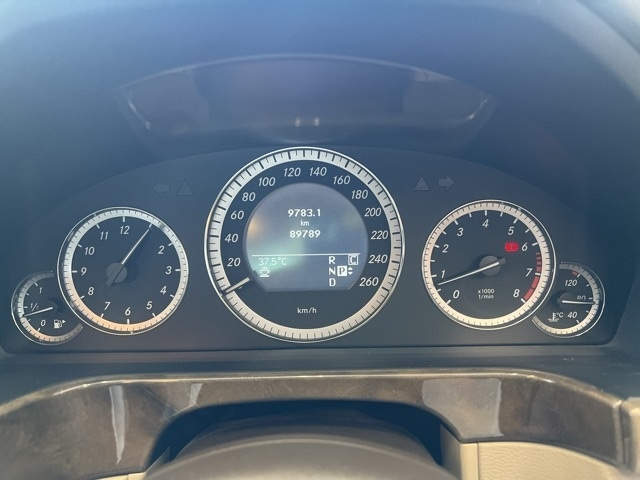 MERCEDES BENZ E CLASS 2009