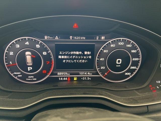 AUDI A4 2016