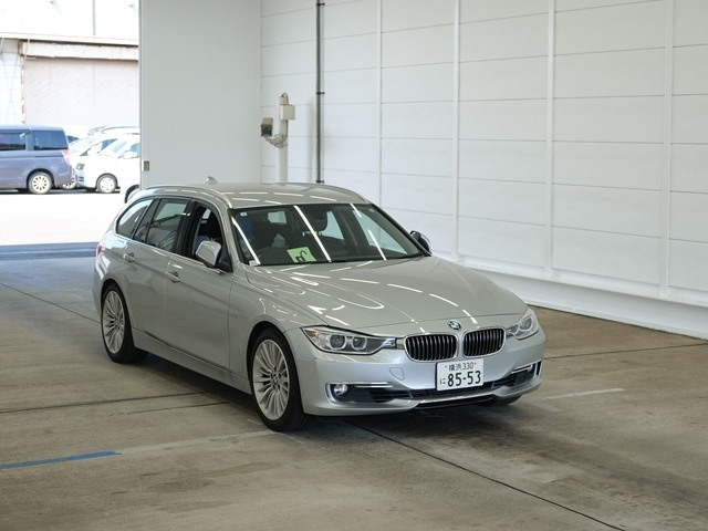 BMW 3 SERIES 2013