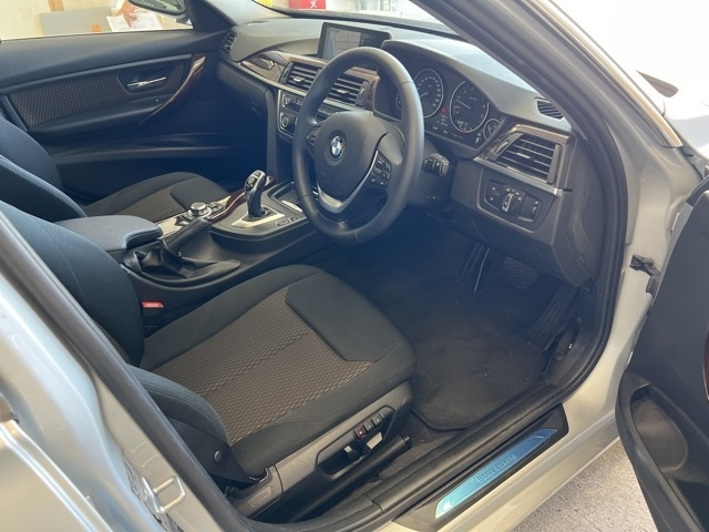 BMW 3 SERIES 2013