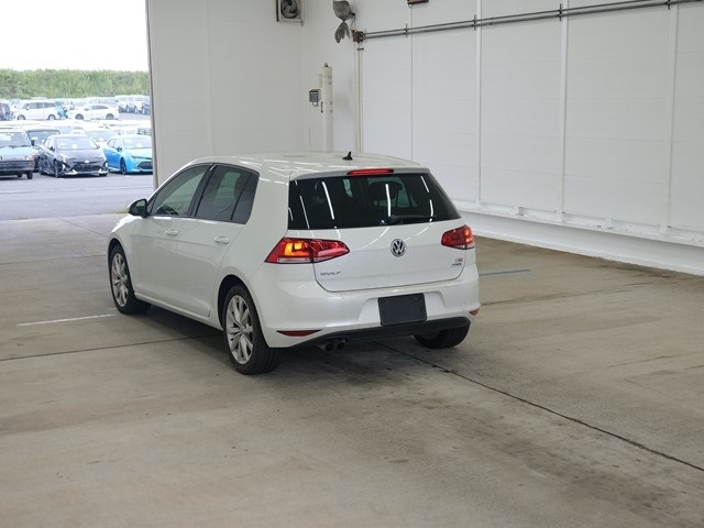 VOLKSWAGEN GOLF 2016