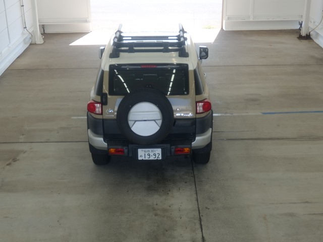TOYOTA FJ CRUISER 2016