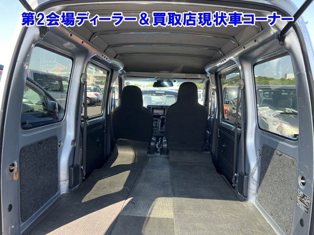 DAIHATSU HIJET VAN 2019