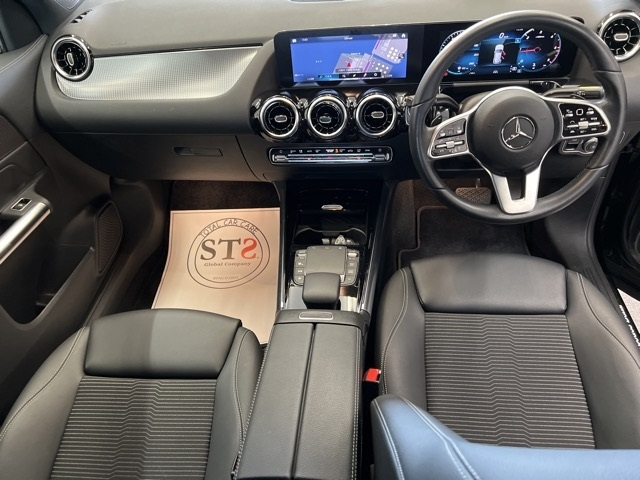 MERCEDES BENZ GLA CLASS 2020