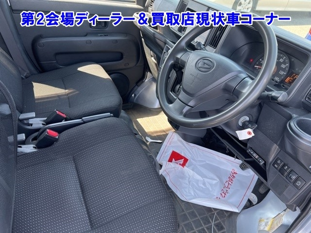 DAIHATSU HIJET VAN 2019