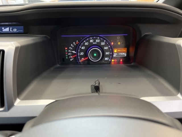 HONDA STEP WAGON 2014