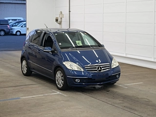 MERCEDES BENZ A CLASS 2011