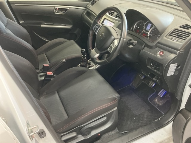 SUZUKI SWIFT 2013