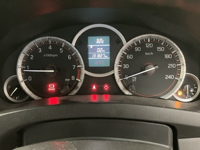 SUZUKI SWIFT 2013