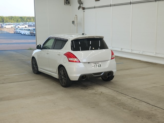 SUZUKI SWIFT 2013