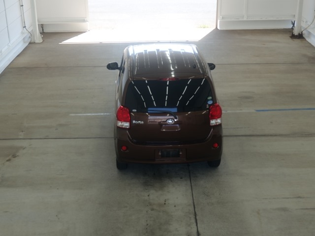TOYOTA PORTE 2016