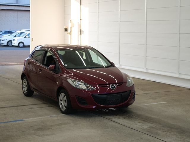 MAZDA DEMIO 2013
