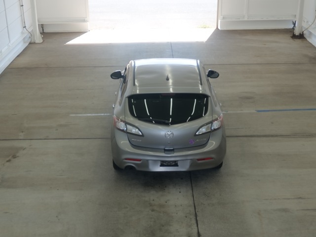 MAZDA AXELA 2010