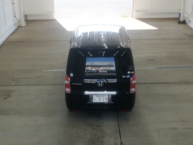 HONDA STEP WAGON 2011