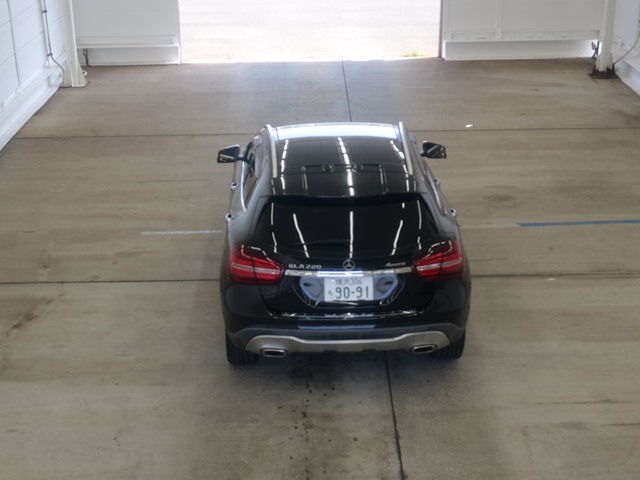 MERCEDES BENZ GLA CLASS 2018