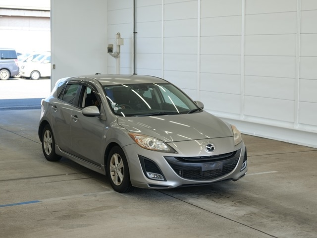 MAZDA AXELA 2010