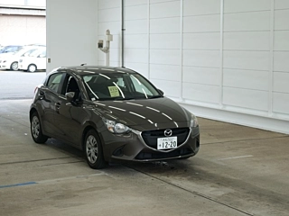 MAZDA DEMIO 2017