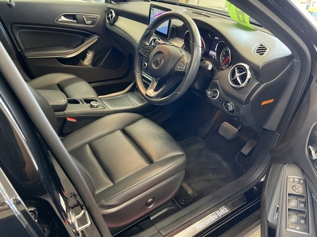 MERCEDES BENZ GLA CLASS 2018