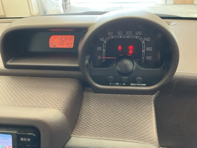 TOYOTA PORTE 2014