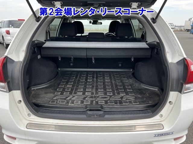 TOYOTA COROLLA FIELDER 2016