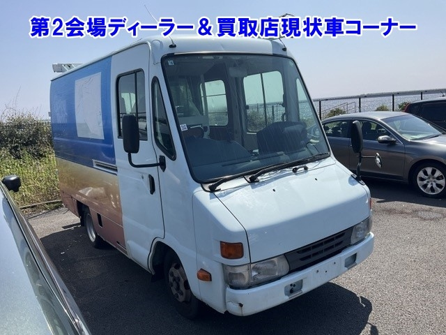 TOYOTA QUICKDELIVERY VAN 2010