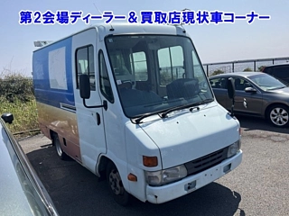 TOYOTA QUICKDELIVERY VAN 2010