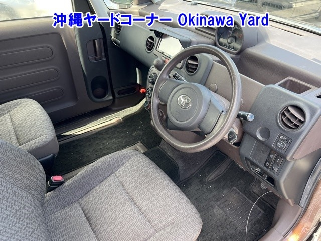 TOYOTA SPADE 2013