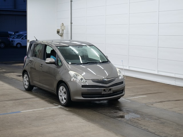 TOYOTA RACTIS 2009