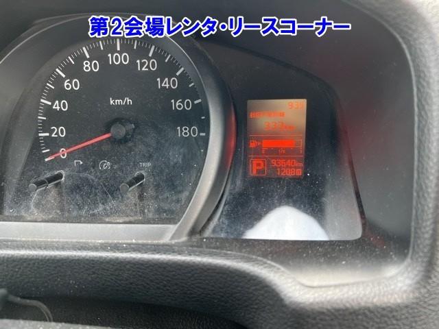 NISSAN NV200 2018