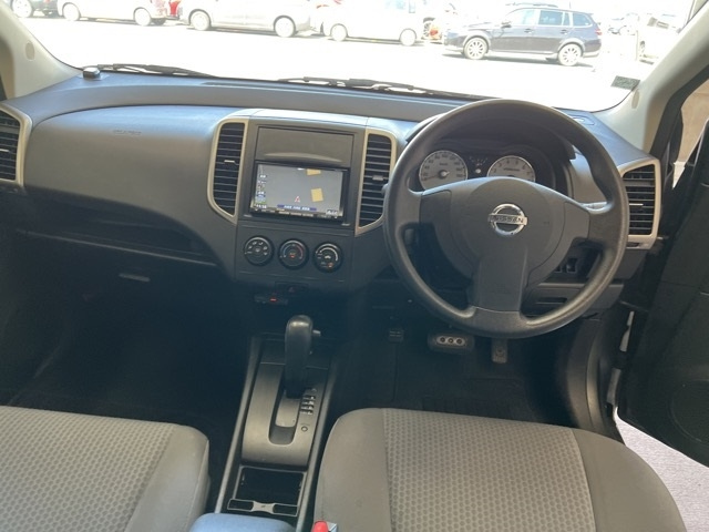 NISSAN WINGROAD 2010