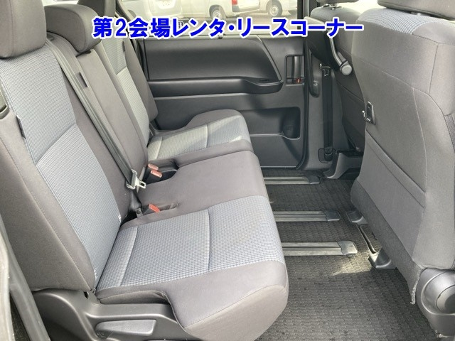TOYOTA NOAH 2022