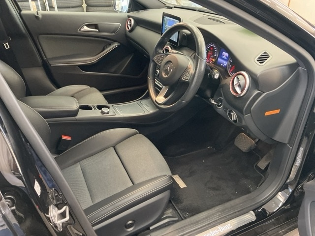 MERCEDES BENZ A CLASS 2018