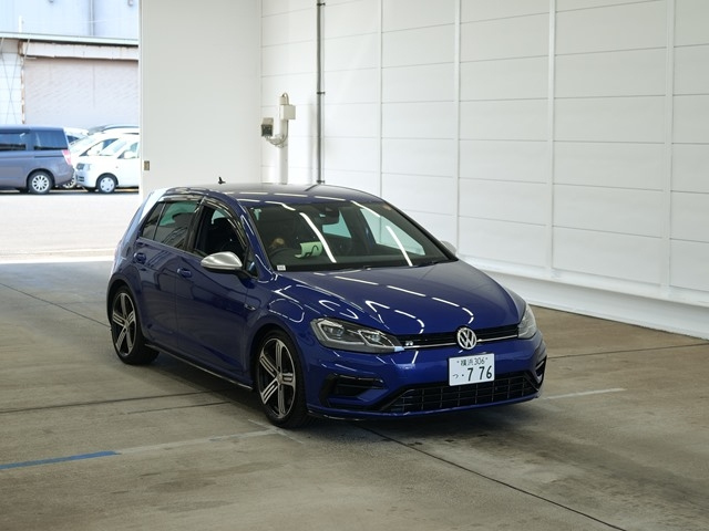VOLKSWAGEN GOLF 2017