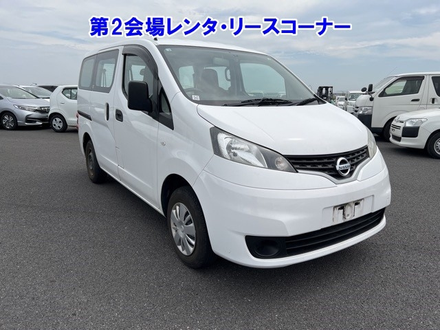NISSAN NV200 2019