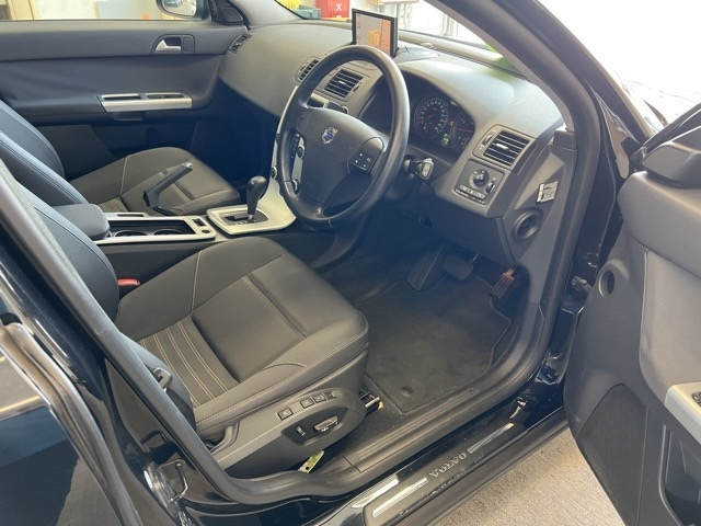 VOLVO V50 2010