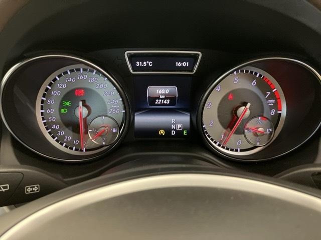MERCEDES BENZ GLA CLASS 2015