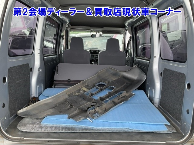 DAIHATSU HIJET VAN 2010