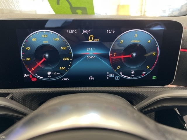 MERCEDES BENZ CLA CLASS 2020