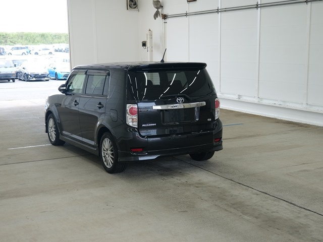 TOYOTA COROLLA RUMION 2013