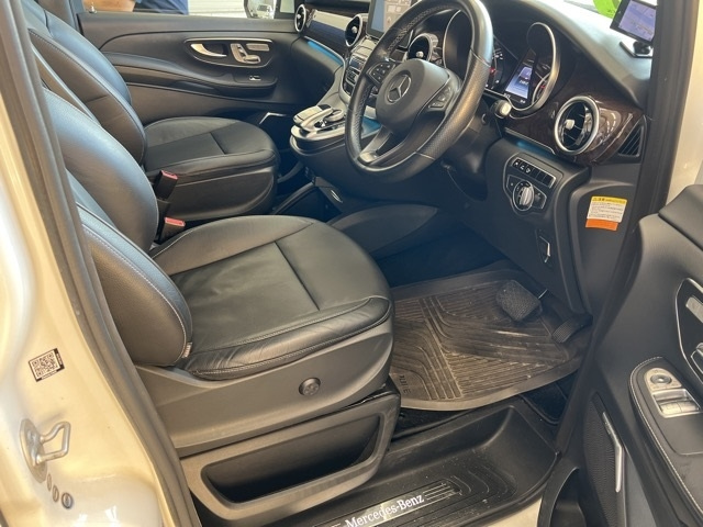 MERCEDES BENZ V CLASS 2016