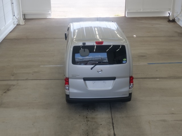 NISSAN NV200 2019